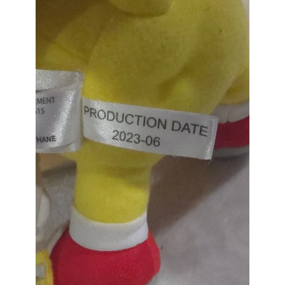 Great Eastern Entertainment Super Sonic Plush Yellow SEGA Video Game Toy 11.5
